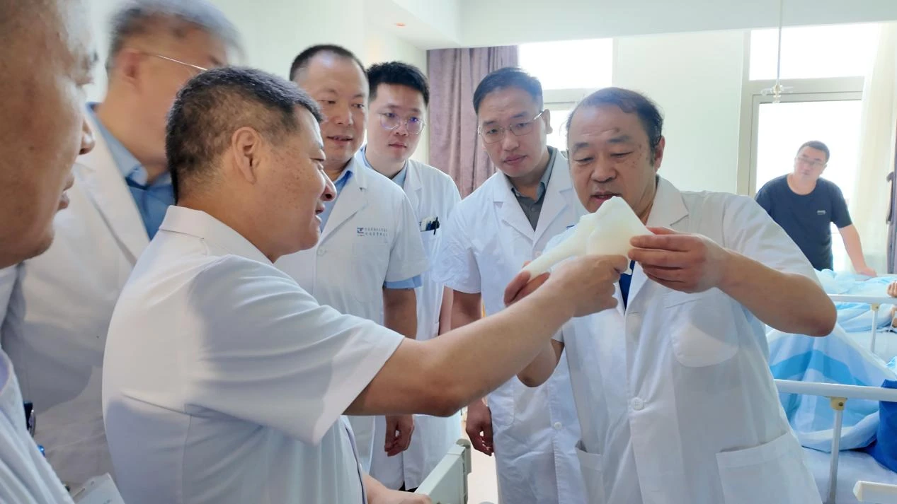 图片2.png 图片2.png